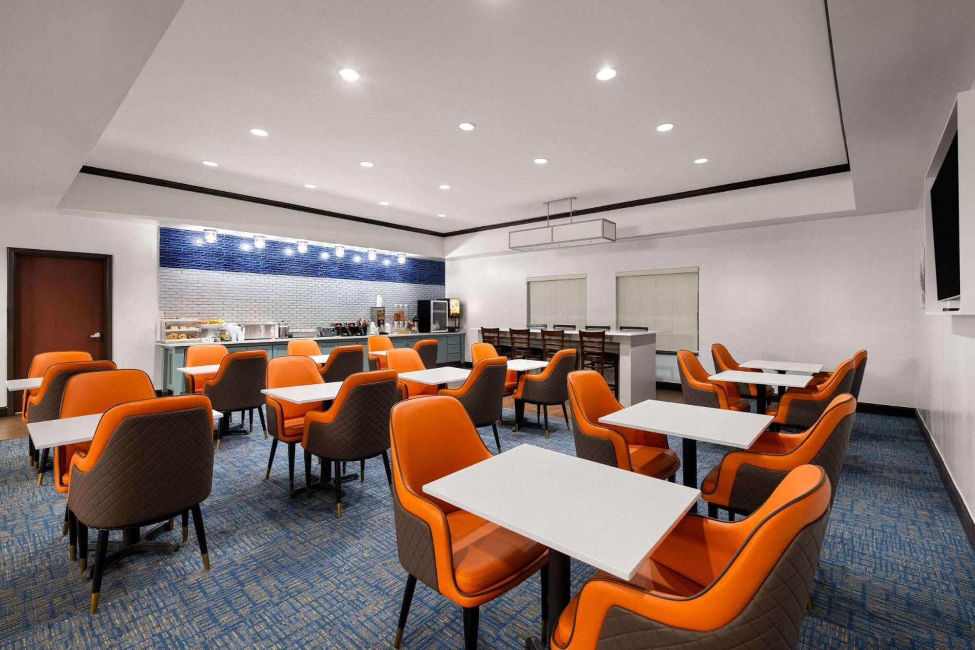 La Quinta By Wyndham Denton - University Drive Eksteriør billede