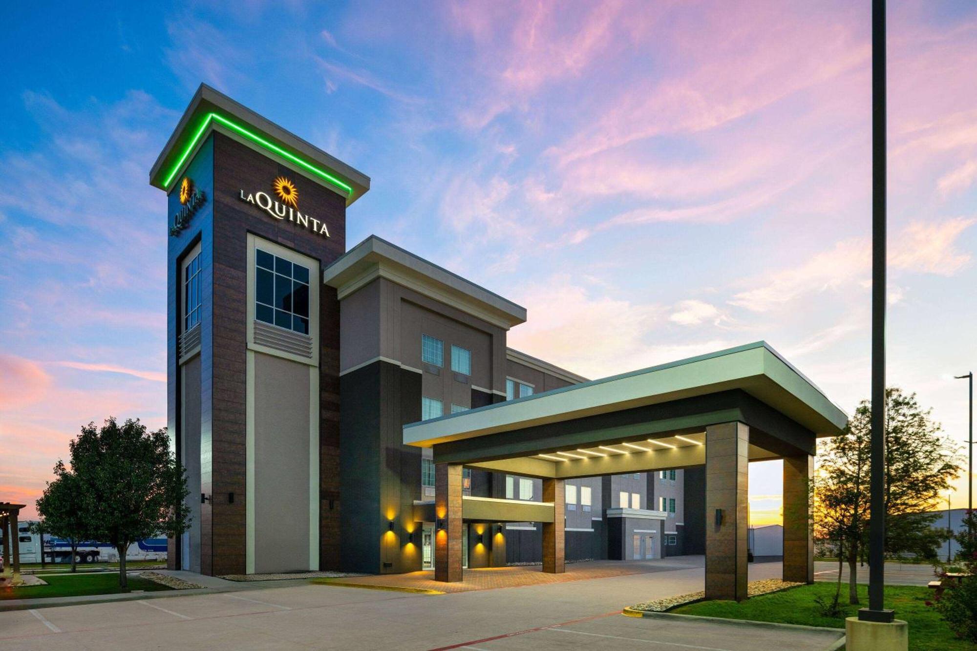La Quinta By Wyndham Denton - University Drive Eksteriør billede